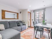 Piso en venta en calle De València, Barcelona, de 54 m²...