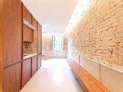 Piso en venta en calle De Viladomat, Barcelona, de 69 m²...