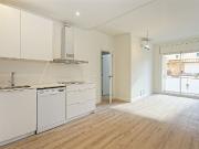 Piso en venta en calle De Viladomat, Barcelona, de 70 m²...