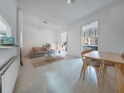 Piso en venta en calle Del Comte D'urgell,...