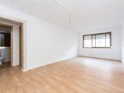Piso en venta en Santa Coloma de Gramanet, de 61 m² 2...
