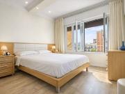 Piso en venta en calle Del Parlament, Barcelona, de 51...