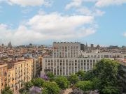 Piso en venta en calle Del Parlament, Barcelona, de 77...