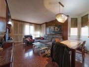 Piso en venta en calle Del Rosselló, Barcelona, de 131...