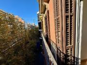 Piso en venta en calle D'enric Granados, Barcelona,...