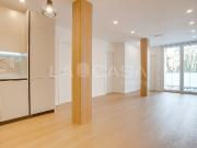 Piso en venta en calle Gran Via de Les Corts Catalanes,...