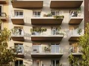 Piso en venta en calle Joan Daustria, Barcelona, de 93...