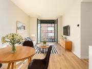 Piso en venta en calle Llull, Barcelona, de 64 m² 3...