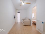 Piso en venta en calle Pj Espiria, Barcelona, de 49 m² 2...