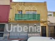 Piso en venta en calle Vitòria, Mataró, de 72 m² 2...