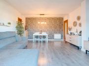 Piso en venta en Canovelles. Pis molt ampli amb zona...