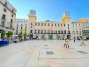 Piso en Venta en Casco Antiguo Sta. Cruz Ayuntamiento