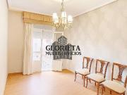 Piso en Venta en Casco Vello