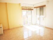 Piso en venta en Cerdanyola del Vallès, de 71 m² 3...