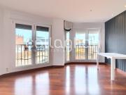 Piso en venta en Chilches. Venta de Piso en el centro de...