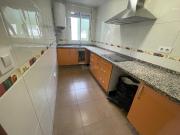 Piso en venta en Coria del Río. Piso en Centro Coria....