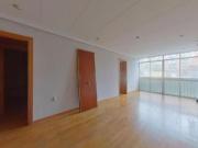 Piso en venta en Cornellà de Llobregat, de 69 m² 3...