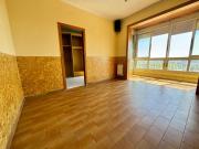 Piso en venta en Cornellà de Llobregat, La Gavarra. Piso...