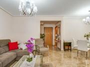 Piso en venta en Estepona, La Concha Resina Golf. Jardín...