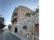Piso en venta en Gelida. Vivienda de 90 m con parking y...