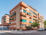 Piso en venta en Granada, Barrio de Zaidín. Piso con...