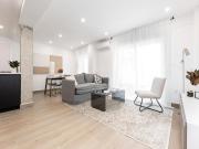 Piso en venta en Granada, Barrio de Zaidín. PRECIOSO...