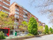 Piso en venta en Granada, Camino de Ronda. Descubre tu...