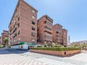 Piso en venta en Granada, San Francisco Javier. SE VENDE...