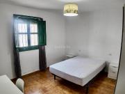 Piso en venta en Granada, San Ildefonso. Piso en venta...