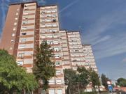 Piso en venta en Cornellà de Llobregat, de 65 m² 2...