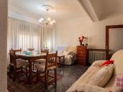 Piso en venta en Huesca, Santiago. Piso de 4 dormitorios...