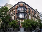 Piso en venta en Jerónimos 28014