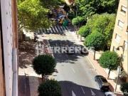 Piso en venta en Logroño, Gran Via. Piso en venta en...