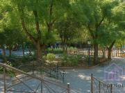 Piso en venta en Madrid, Acacias. Piso en planta baja,...
