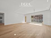 Piso en venta en Madrid, Almagro. Exclusiva vivienda con...