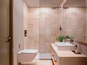 Piso en venta en Madrid, Almagro. Pisos.