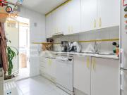 Piso en venta en Madrid, Apóstol Santiago. Piso en...