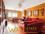 Piso en venta en Madrid, Apóstol Santiago. Vivienda para...