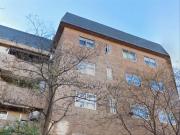 Piso en venta en Madrid, Canillejas. Un chalet en una... Piso en venta en Madrid, Canillejas. Un chalet en una...