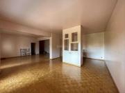 Piso en venta en Madrid, Castellana. Lienzo en blanco en...