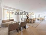 Piso en venta en Madrid, Castellana. Piso en venta con...