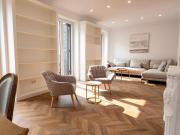 Piso en venta en Madrid, Cortes Huertas. Súper luminoso...