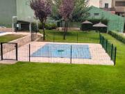 Piso en venta en Madrid, Estrella. Piso con terraza y...
