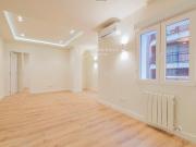 Piso en venta en Madrid, Fuente del Berro. Vivienda de...
