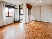 Piso en venta en Madrid, Hellín. Piso en venta en...