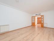 Piso en venta en Madrid, Legazpi. Pisos.