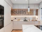 Piso en venta en Madrid, Lista. Piso en venta en Calle...