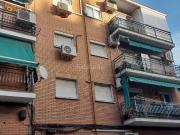 Piso en venta en Madrid, Los Rosales. para entrar a...