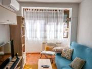 Piso en venta en Madrid, Lucero. Pisos.