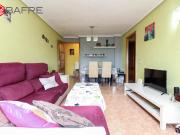 Piso en venta en Madrid, Lucero. Pisos.